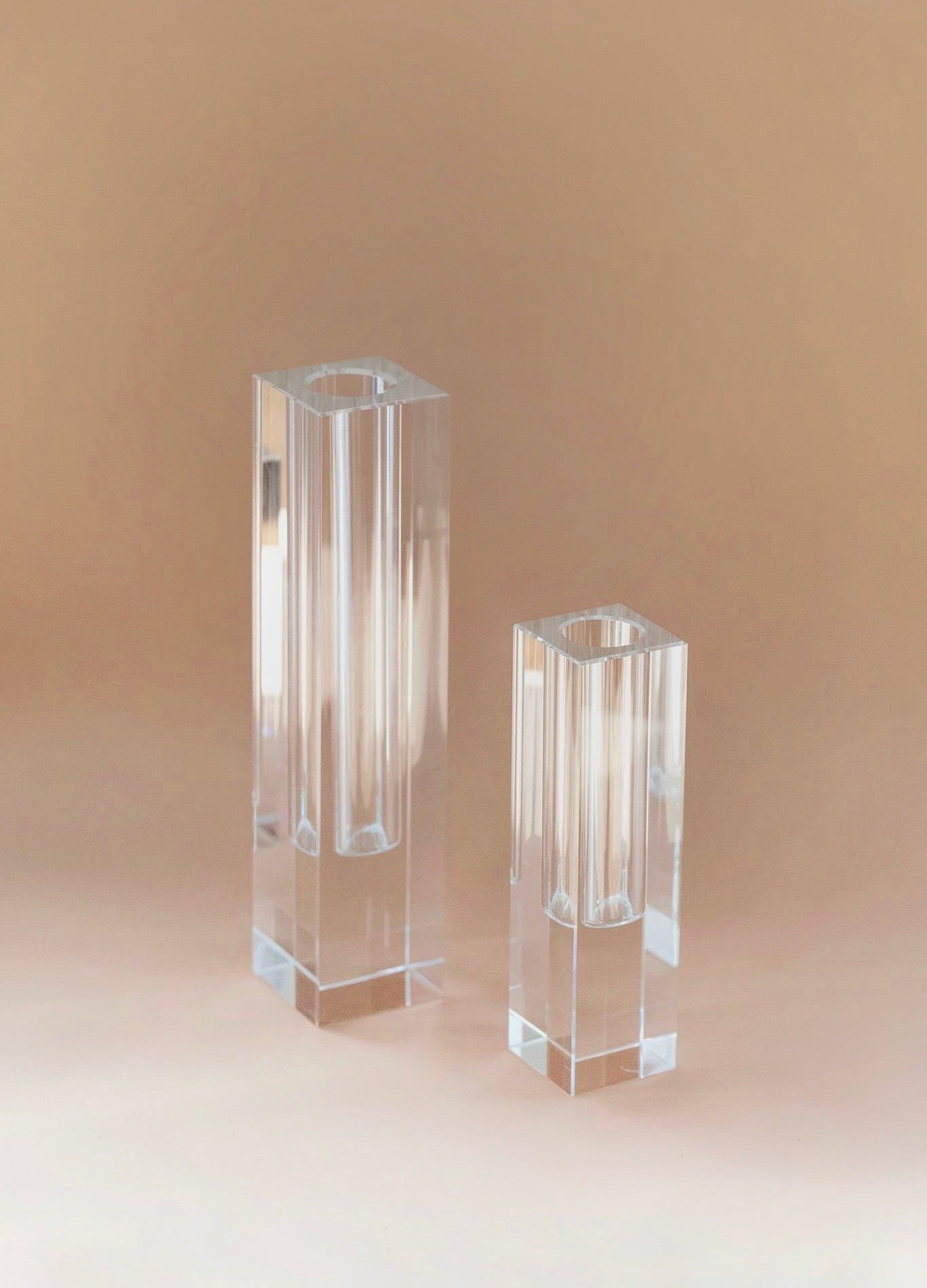 Luminé Acrylic Vase Set