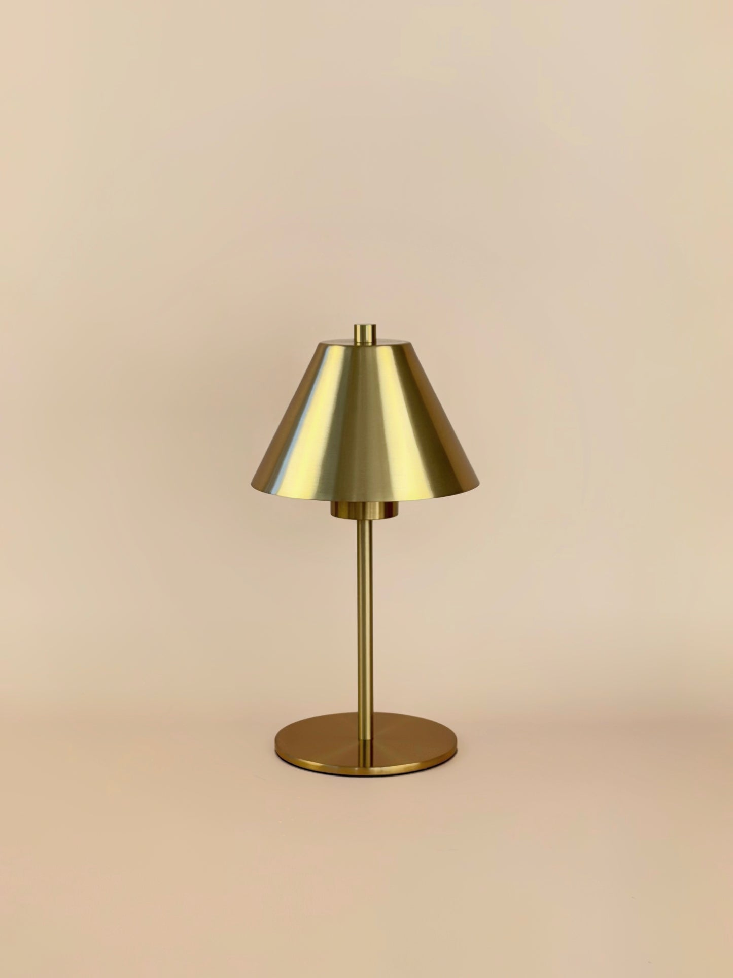 Alba Portable Table Lamp