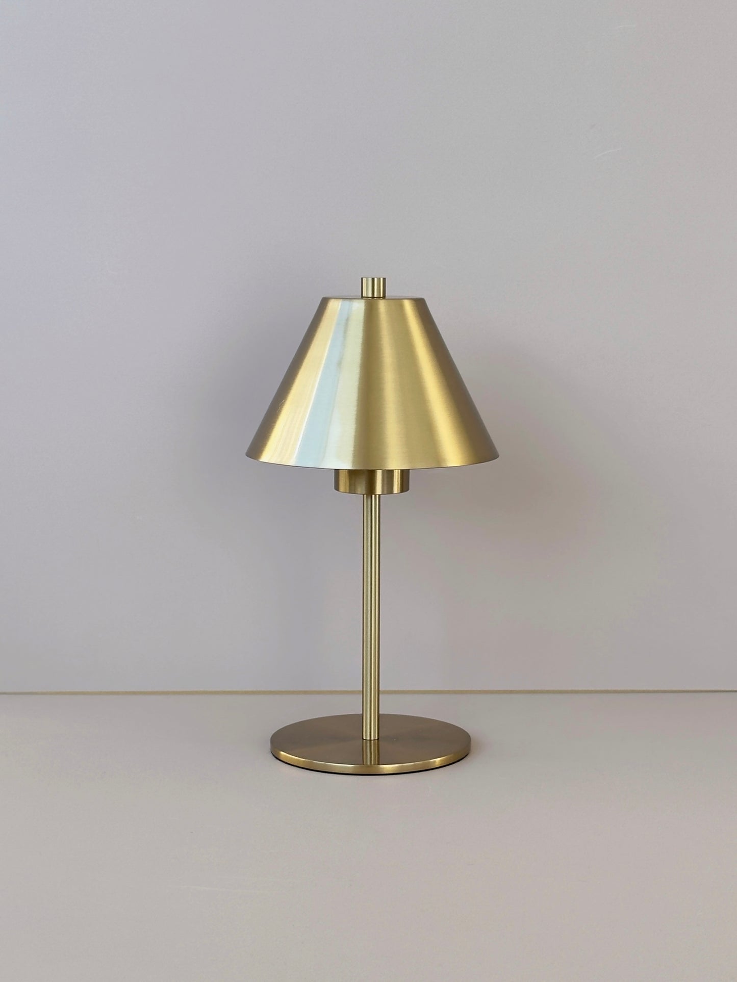 Alba Portable Table Lamp